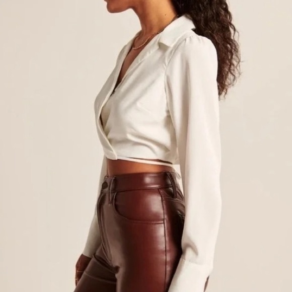 NEW A&F Long Sleeve Tailored Cropped Wrap Top in White M - Picture 3 of 8